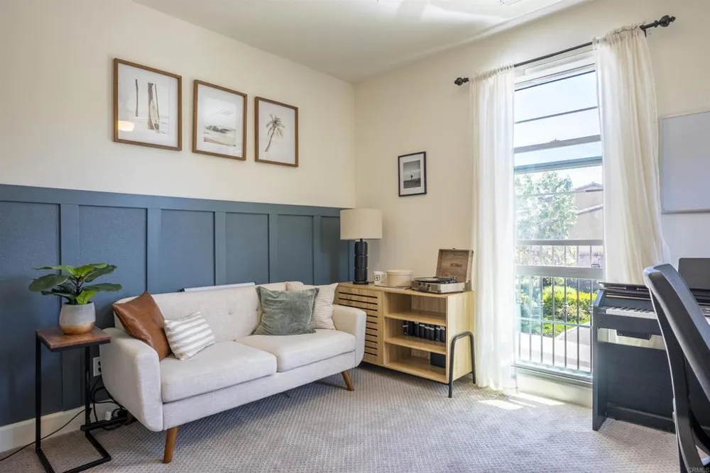 3022 Villeta Avenue Carlsbad, CA 92010