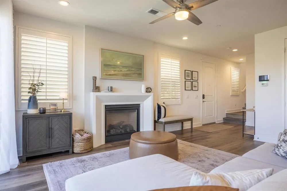 3022 Villeta Avenue Carlsbad, CA 92010
