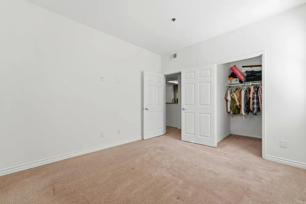 680 Camino De La Reina San Diego, CA 92108