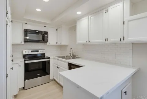 4339 Rialto Street #6