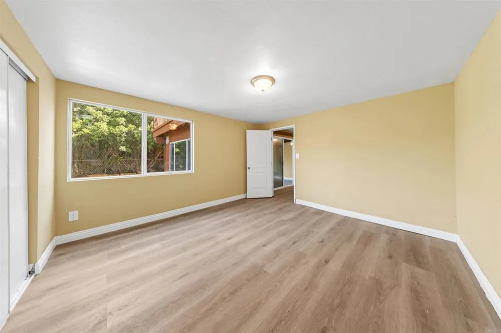 8808 Leigh Ave Spring Valley, CA 91977