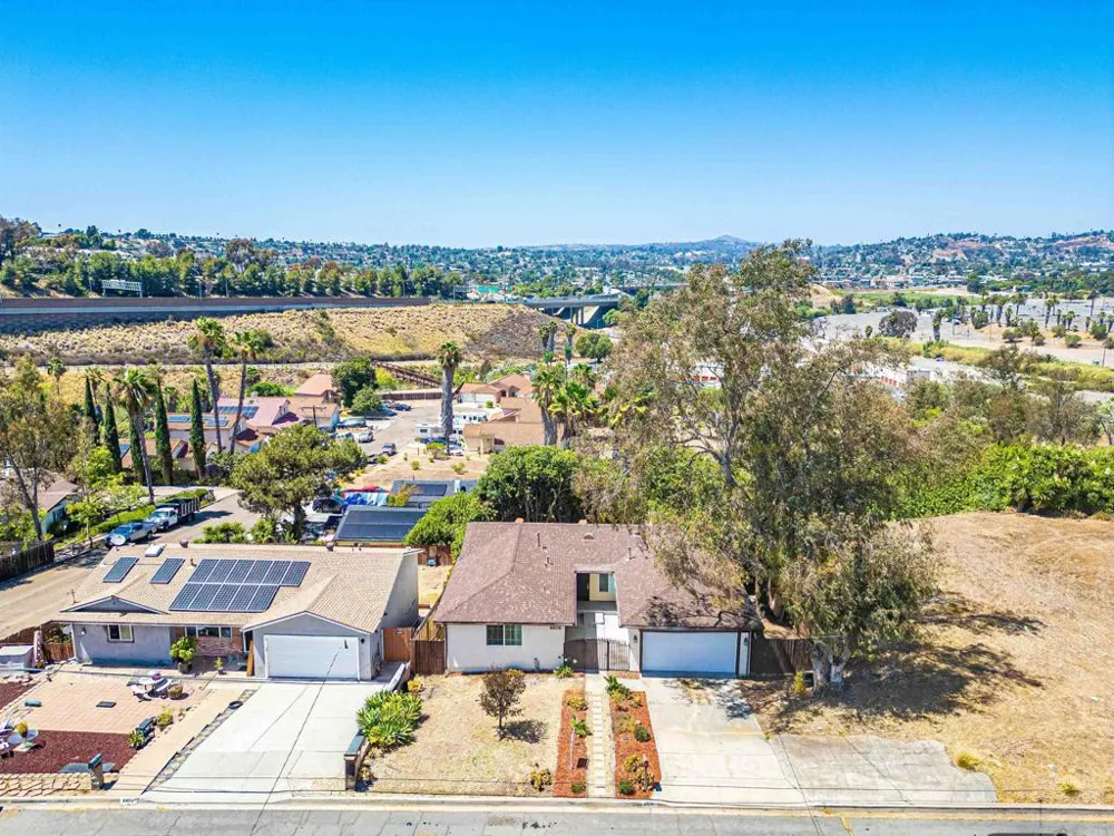 8808 Leigh Ave Spring Valley, CA 91977