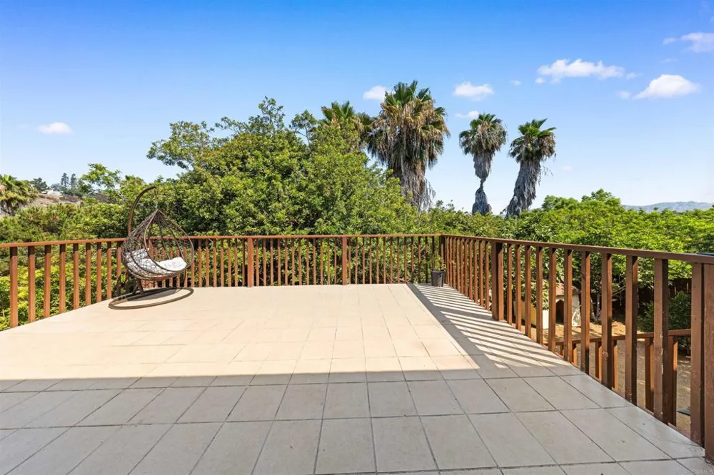8808 Leigh Ave Spring Valley, CA 91977