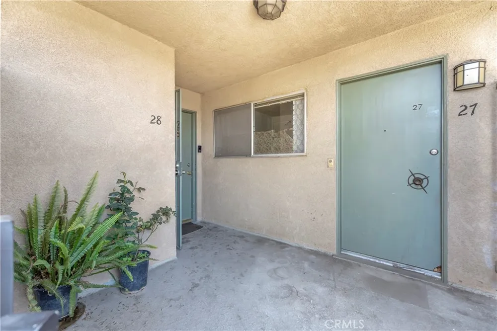 14919 S Normandie #27 Gardena, CA 90247