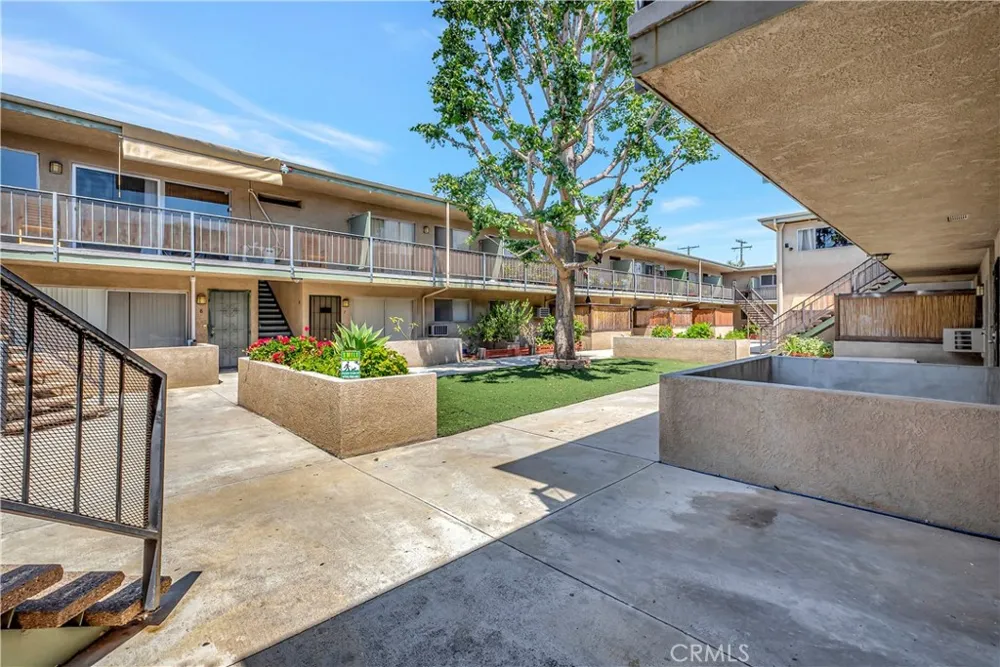 14919 S Normandie #27 Gardena, CA 90247