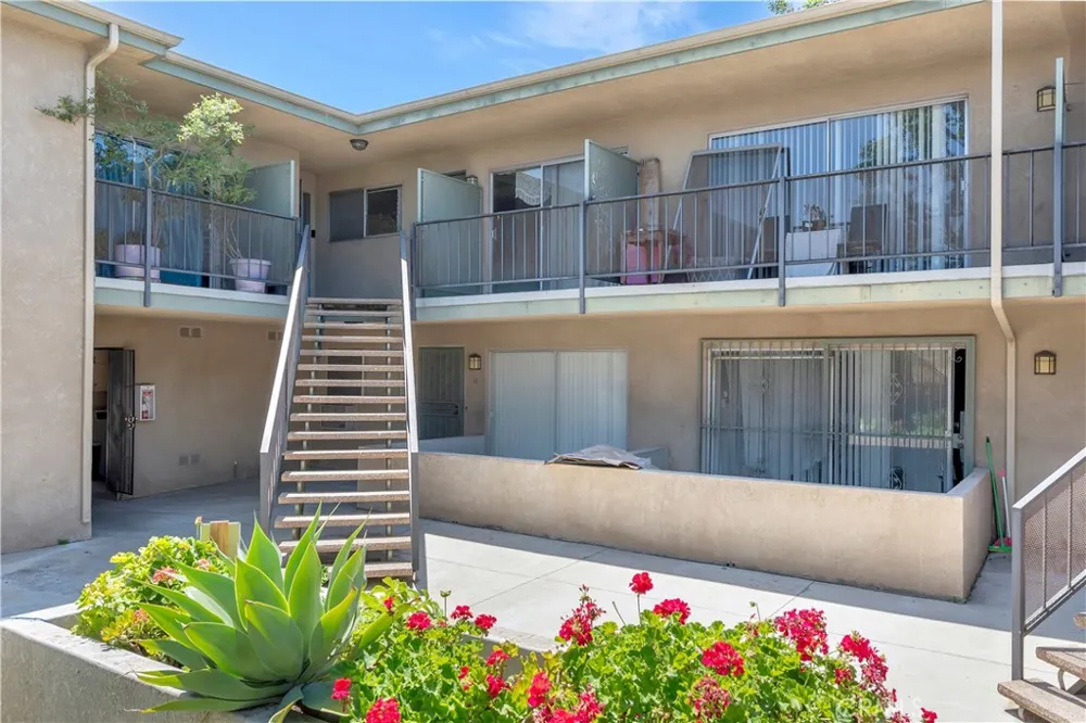 14919 S Normandie #27 Gardena, CA 90247