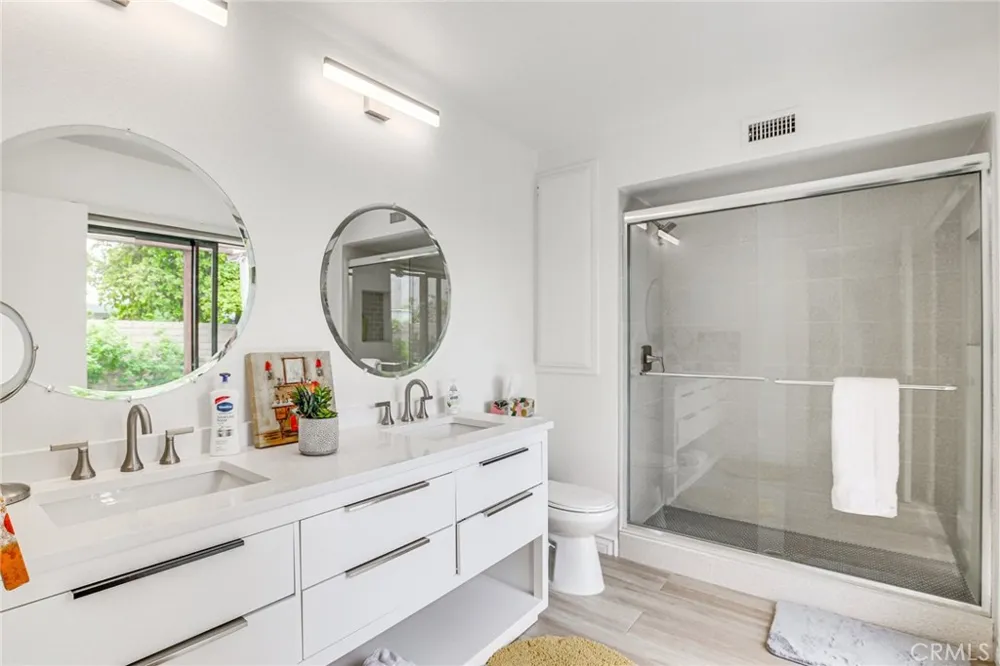 1123 E El Cid Palm Springs, CA 92262