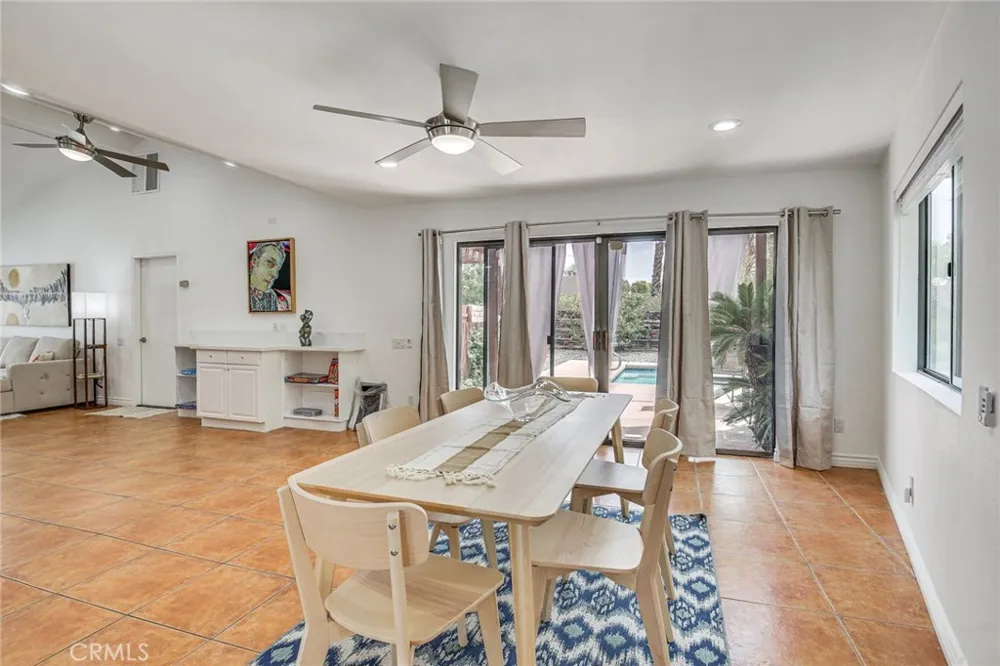 1123 E El Cid Palm Springs, CA 92262