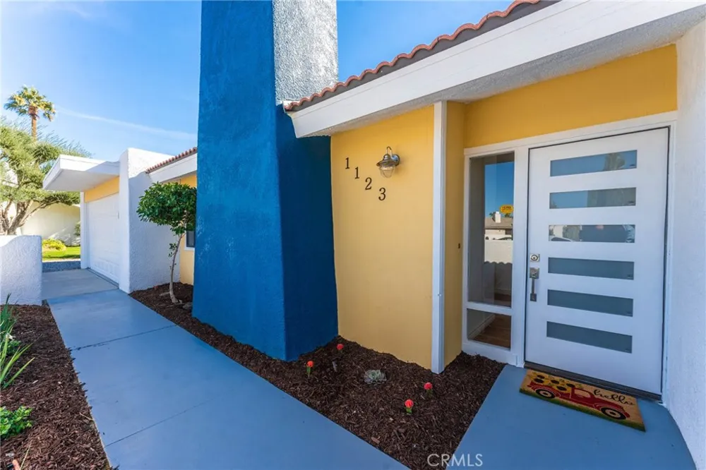 1123 E El Cid Palm Springs, CA 92262
