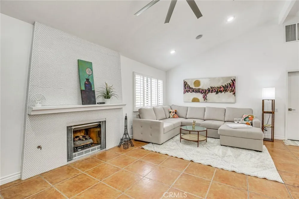 1123 E El Cid Palm Springs, CA 92262