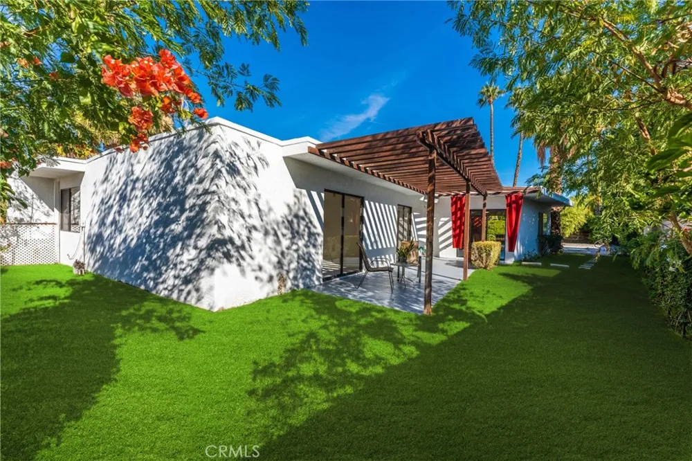 1123 E El Cid Palm Springs, CA 92262