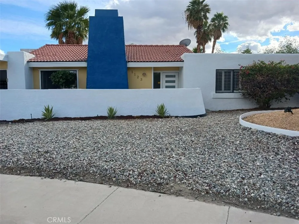 1123 E El Cid Palm Springs, CA 92262