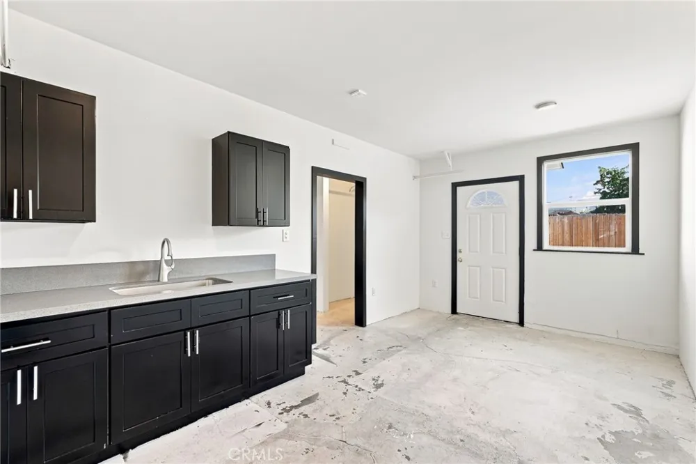 12239 Cedar Avenue Hawthorne, CA 90250