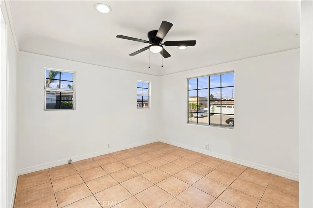 12239 Cedar Avenue Hawthorne, CA 90250