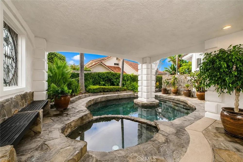 16832 Coral Cay Ln Huntington Beach, CA 92649