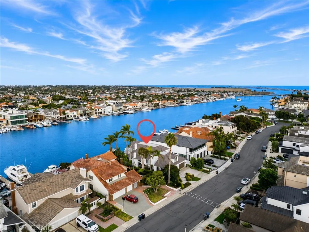 16832 Coral Cay Ln Huntington Beach, CA 92649