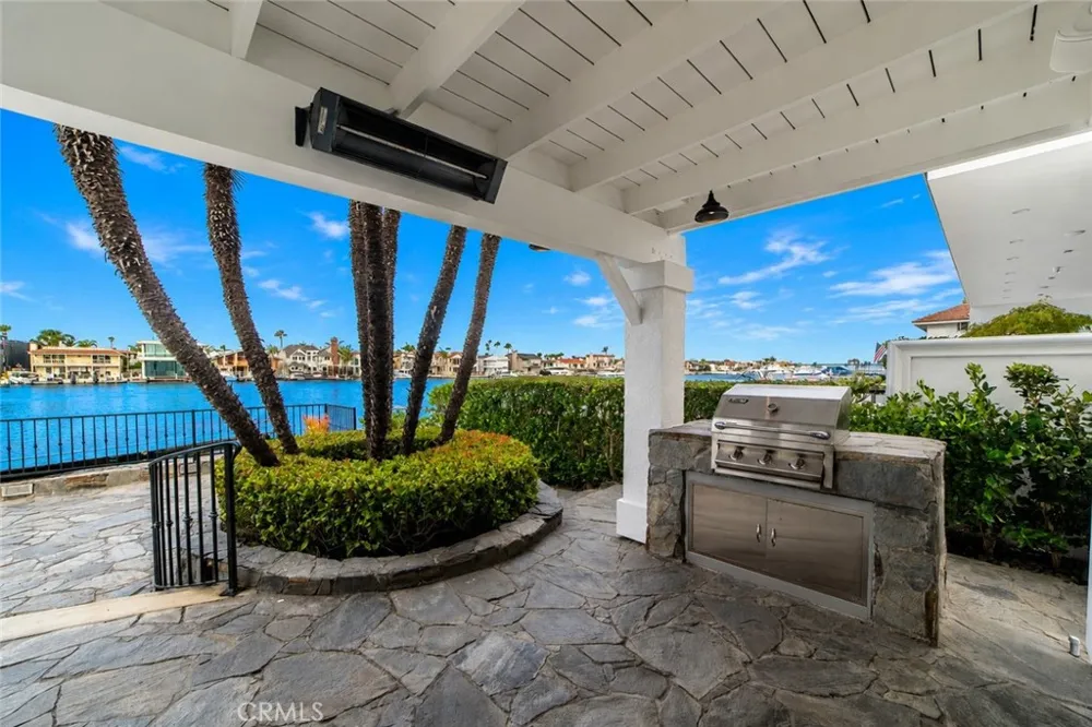 16832 Coral Cay Ln Huntington Beach, CA 92649