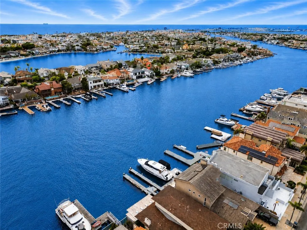 16832 Coral Cay Ln Huntington Beach, CA 92649