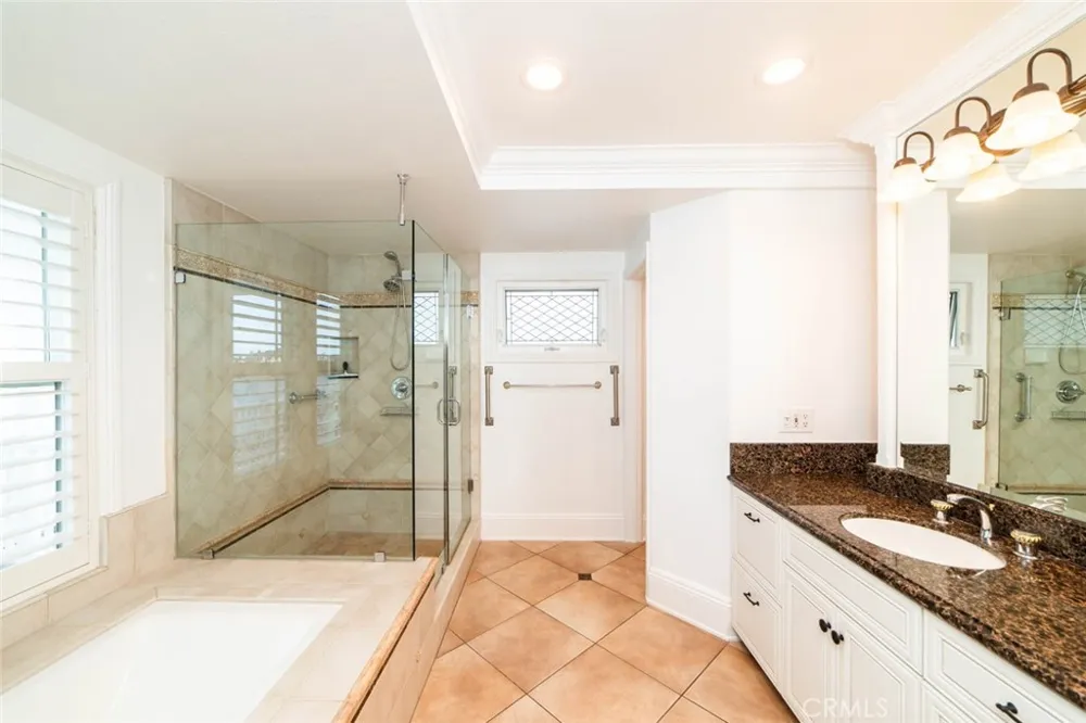 16832 Coral Cay Ln Huntington Beach, CA 92649