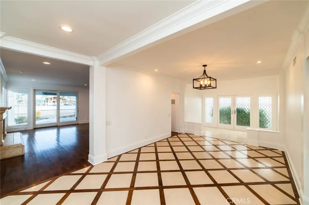 16832 Coral Cay Ln Huntington Beach, CA 92649