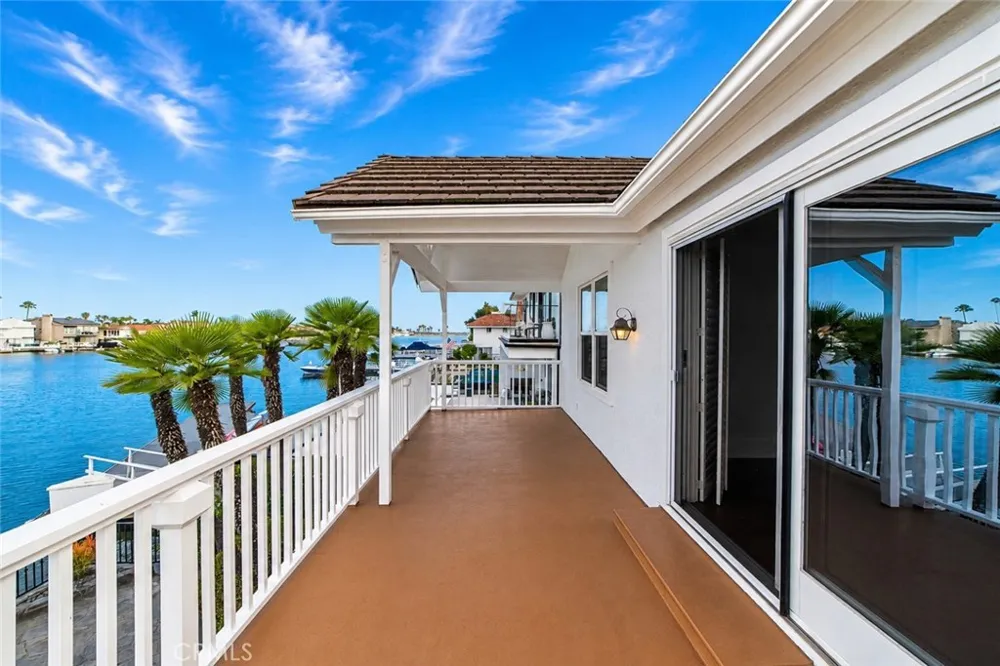 16832 Coral Cay Ln Huntington Beach, CA 92649