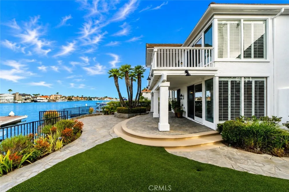 16832 Coral Cay Ln Huntington Beach, CA 92649