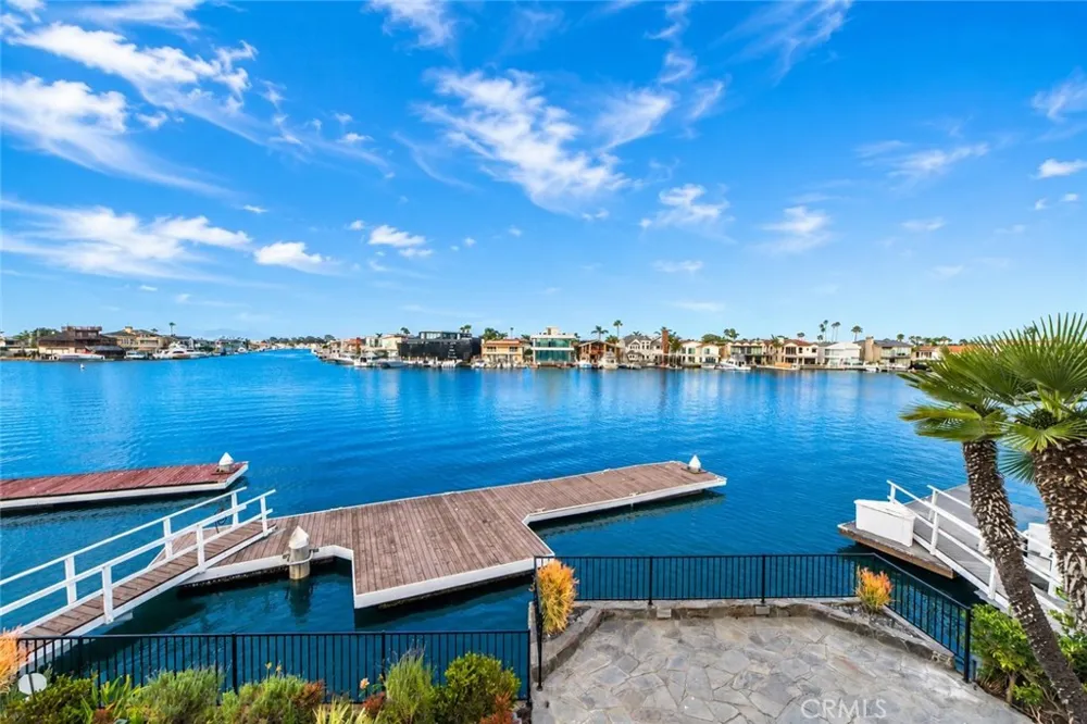 16832 Coral Cay Ln Huntington Beach, CA 92649