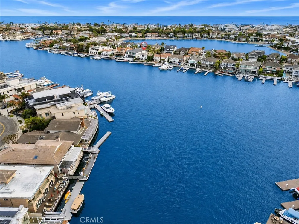 16832 Coral Cay Ln Huntington Beach, CA 92649
