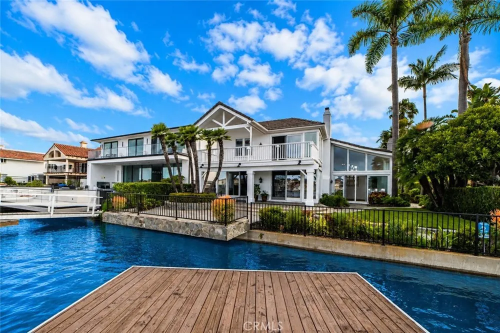 16832 Coral Cay Ln Huntington Beach, CA 92649