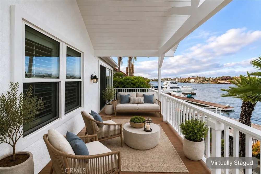 16832 Coral Cay Ln Huntington Beach, CA 92649