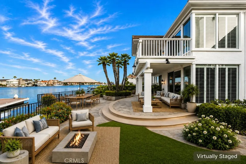 16832 Coral Cay Ln Huntington Beach, CA 92649