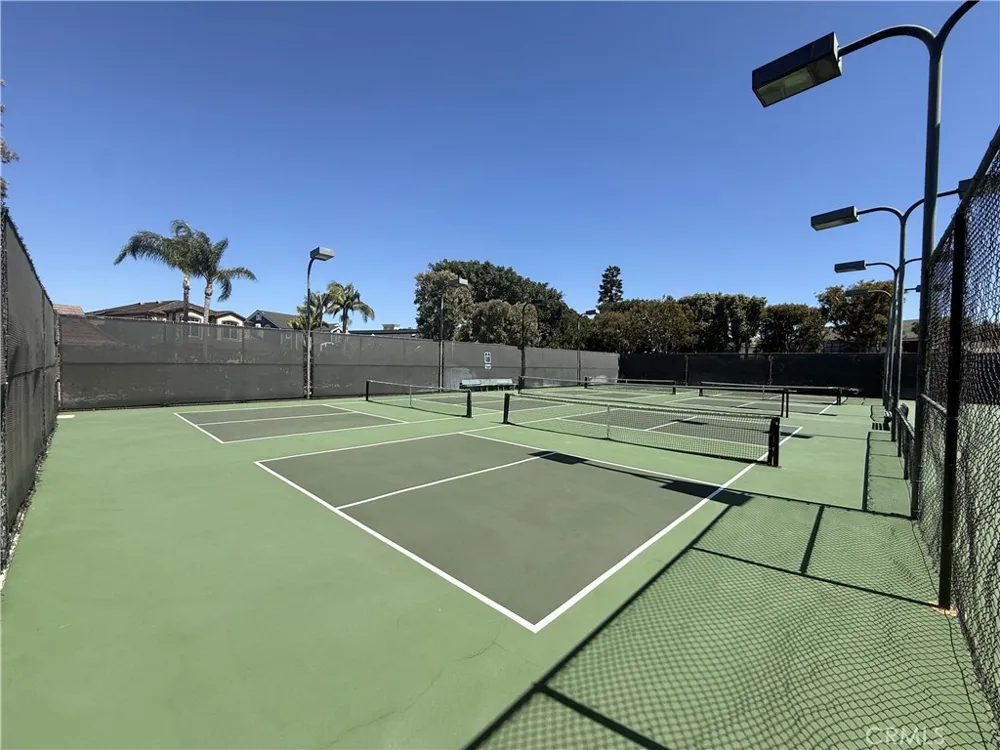 16832 Coral Cay Ln Huntington Beach, CA 92649