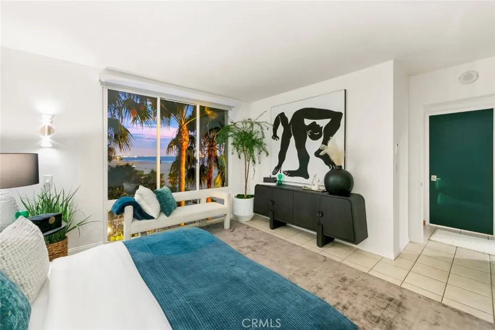 850 E Ocean Boulevard #205 Long Beach, CA 90802