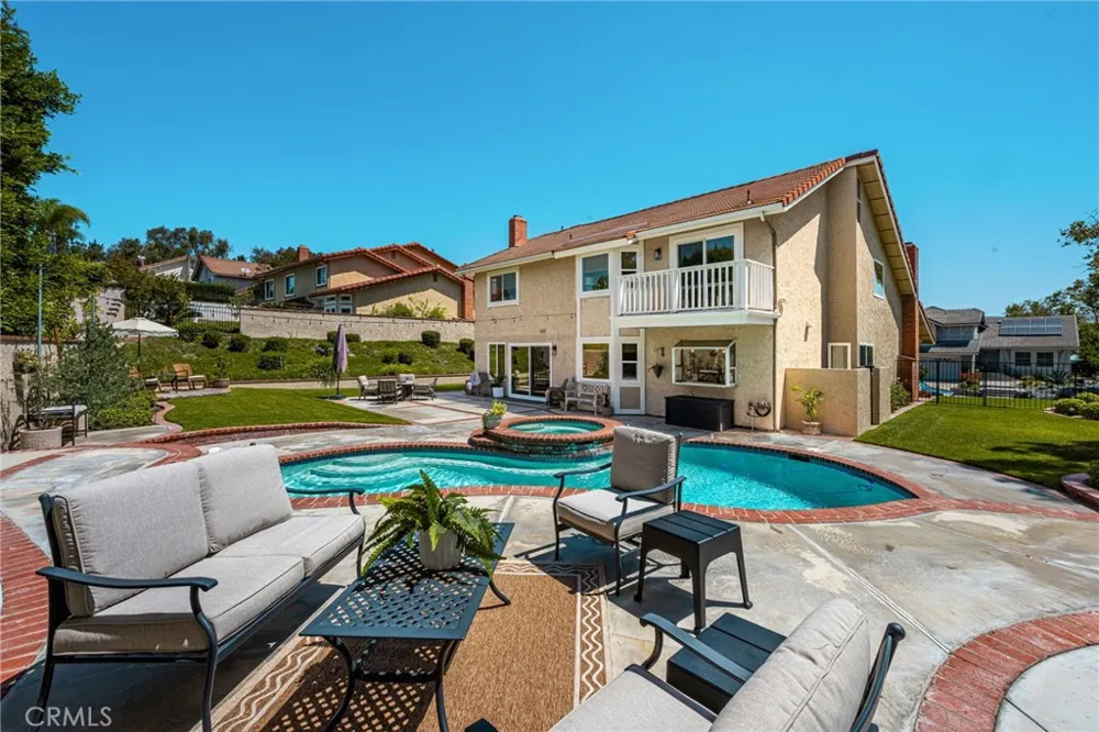 5321 Via Geraldina Yorba Linda, CA 92886