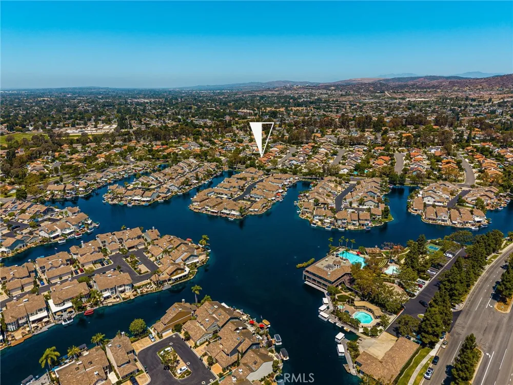 5321 Via Geraldina Yorba Linda, CA 92886