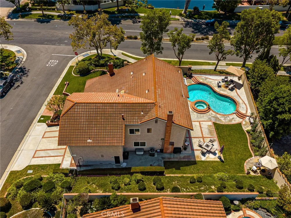 5321 Via Geraldina Yorba Linda, CA 92886