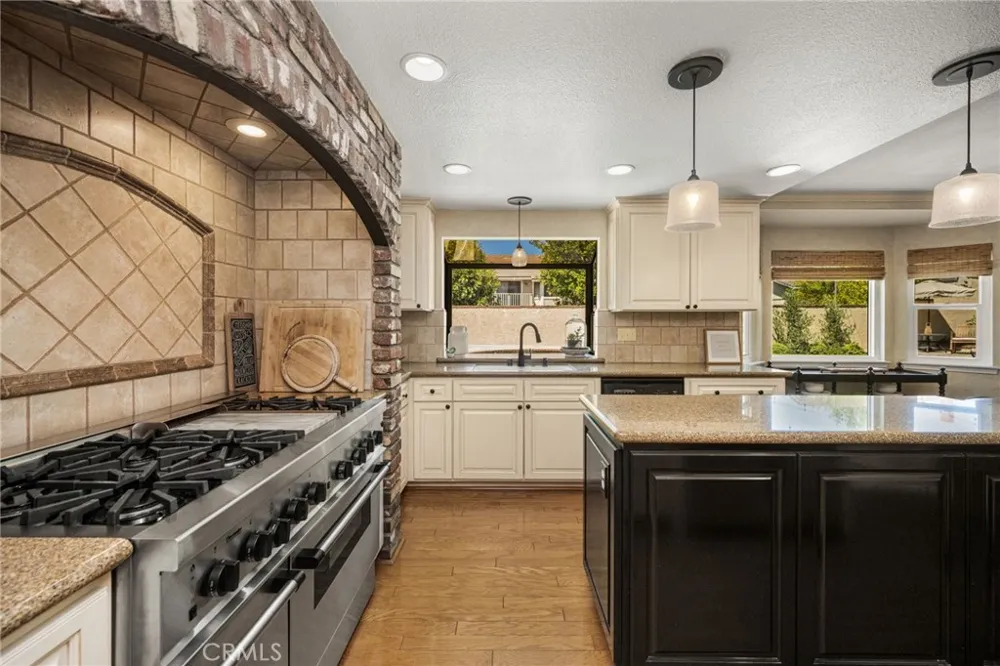 5321 Via Geraldina Yorba Linda, CA 92886