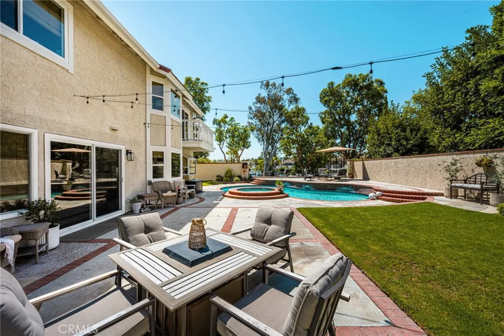 5321 Via Geraldina Yorba Linda, CA 92886
