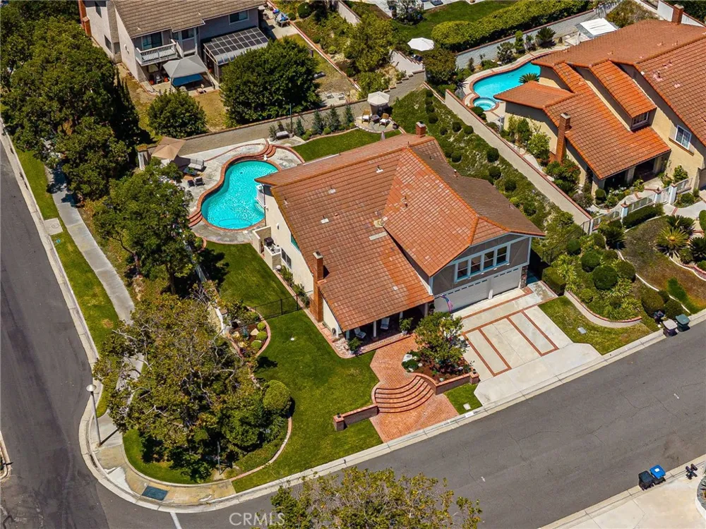 5321 Via Geraldina Yorba Linda, CA 92886