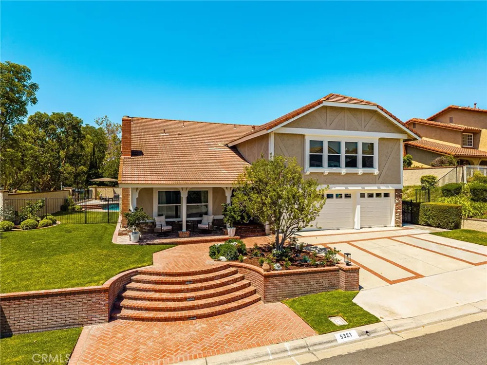 5321 Via Geraldina Yorba Linda, CA 92886
