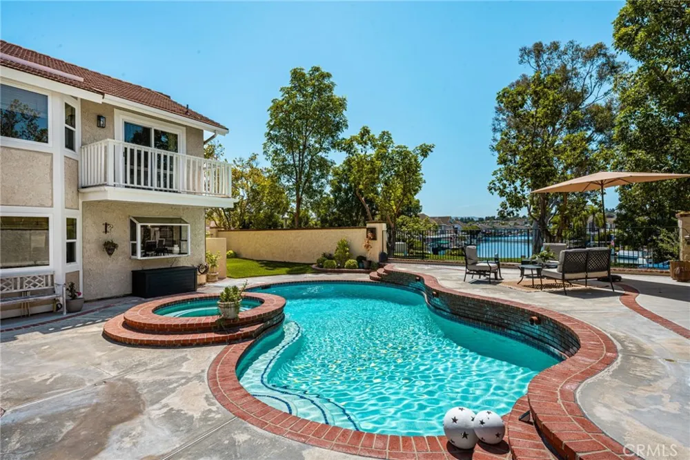 5321 Via Geraldina Yorba Linda, CA 92886
