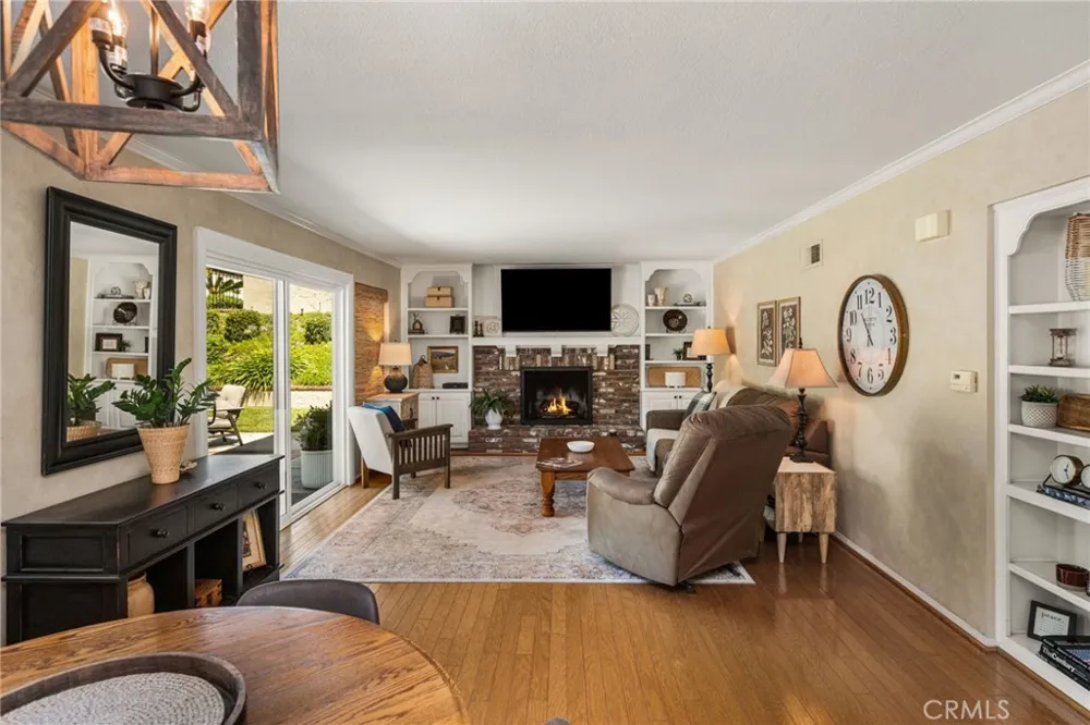 5321 Via Geraldina Yorba Linda, CA 92886