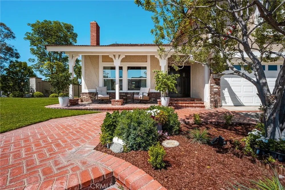 5321 Via Geraldina Yorba Linda, CA 92886