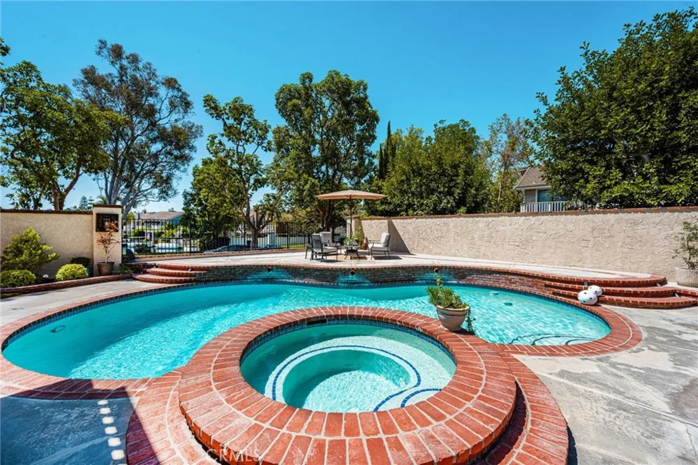 5321 Via Geraldina Yorba Linda, CA 92886