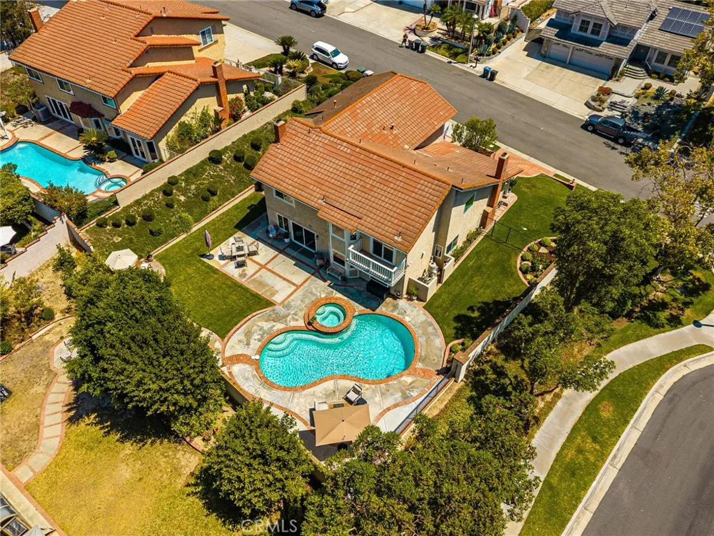 5321 Via Geraldina Yorba Linda, CA 92886