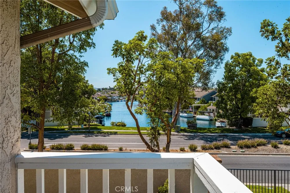 5321 Via Geraldina Yorba Linda, CA 92886