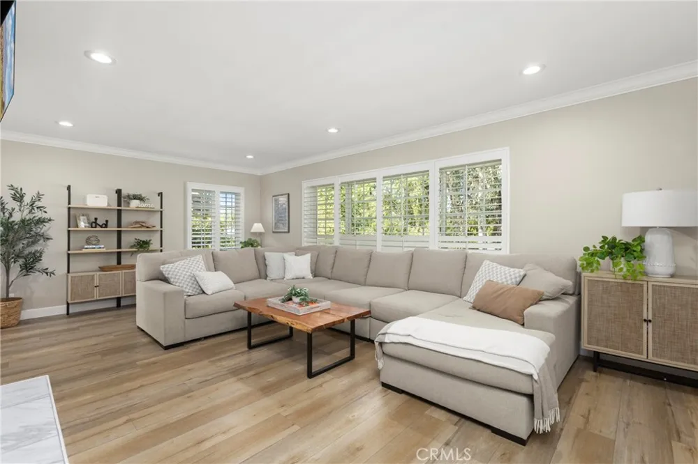 2943 San Juan Drive Fullerton, CA 92835