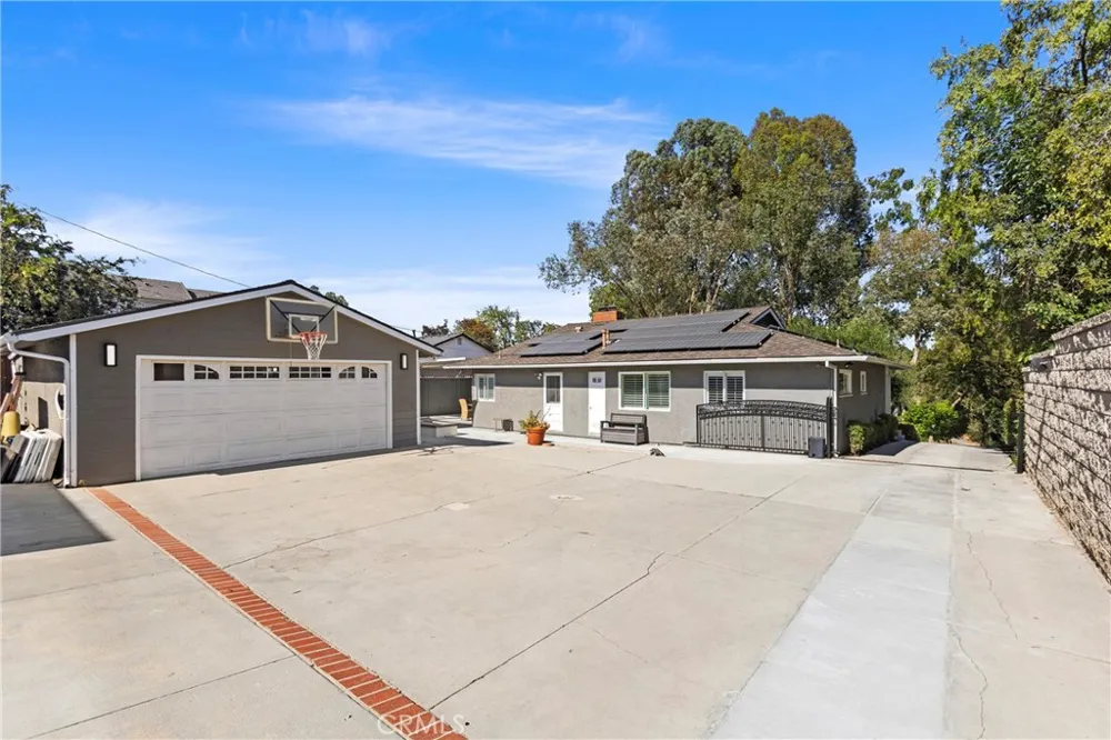 2943 San Juan Drive Fullerton, CA 92835