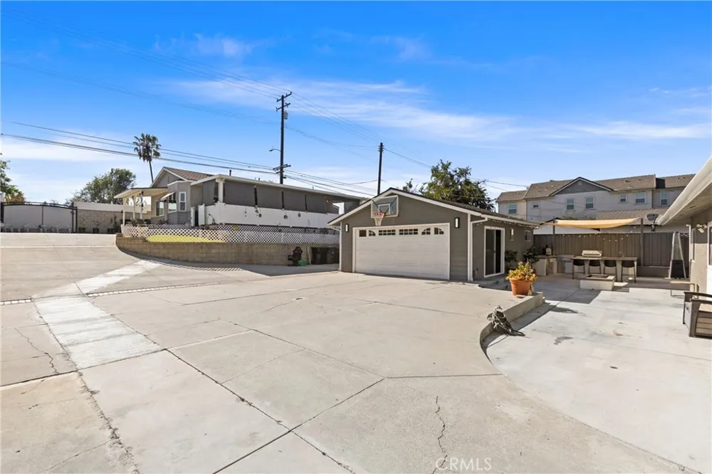2943 San Juan Drive Fullerton, CA 92835