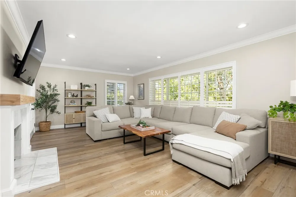 2943 San Juan Drive Fullerton, CA 92835